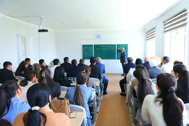“Matematikani o‘qitishning zamonaviy metodikasi” mavzusida seminar-trening o‘tkazildi