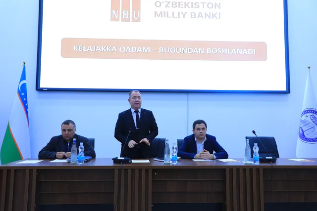 “Kelajakka qadam” dasturi doirasida bitiruvchilar uchun seminar-trening o‘tkazildi