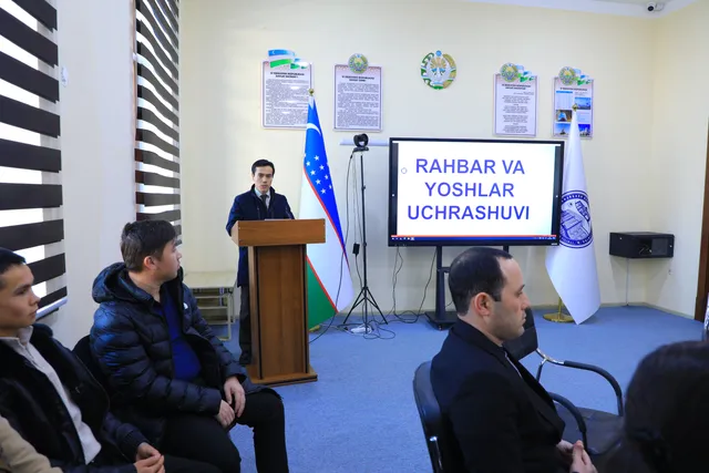 Hamkorbank vakili bitiruvchi talabalar bilan uchrashdi