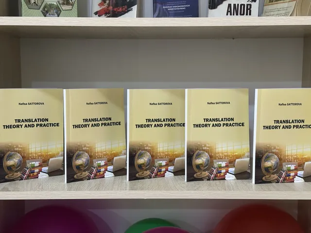 Kafedra oyligi doirasida “Translation Theory and Practice” qo‘llanmasi namoyish etildi