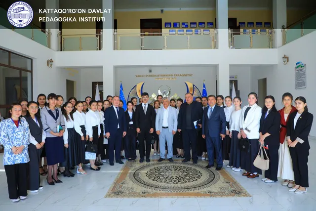 Ma’rifat ulashib loyihasi doirasida mushoira to‘garagi a’zolari bilan adabiy uchrashuv: ijod va kitobxonlik
