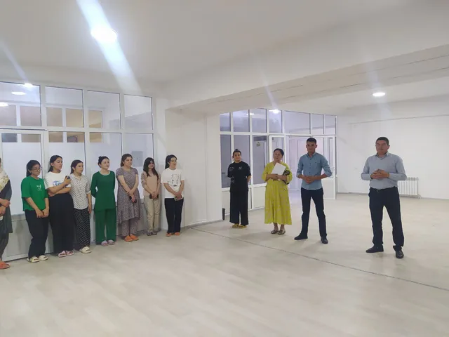 YOTOQXONA TARTIBINI BUZGAN TALABAGA CHORA KO'RILADI!