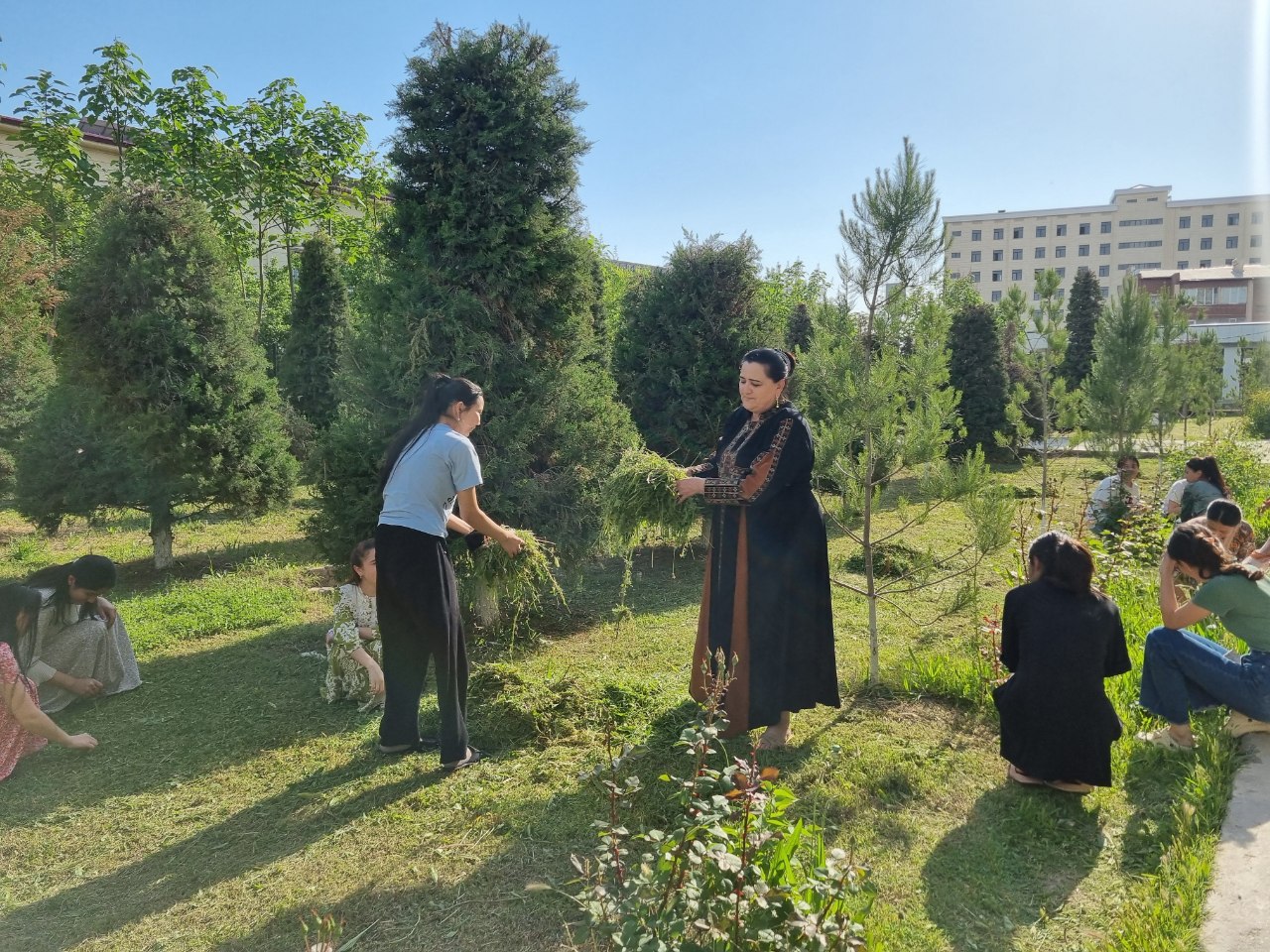 🌿 "Tozalik - Sog'lom Hayot Garovi: 1-sonli TTJda Juma Tozalik Kuni" 🌿