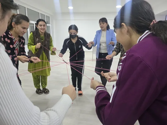 Talabalar turar joyida zo‘ravonlikning oldini olishga qaratilgan suhbat va treninglar o‘tkazildi