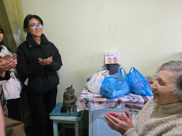 TALABALAR YOLG‘IZ KEKSA NURONIYLARGA KO‘MAK KO‘RSATDI
