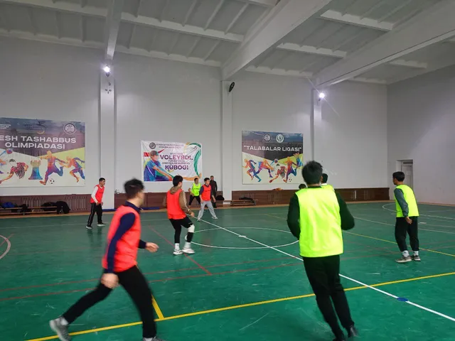 Fakultetlar o‘rtasida gandbol bo‘yicha “Talabalar ligasi” bellashuvlari qizg‘in o‘tmoqda