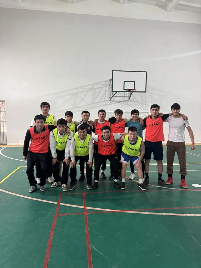Institutda talabalar o‘rtasida futbol ligasi musobaqasi bo‘lib o‘tdi