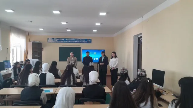 “Dasturchi qizlar” loyihasi doirasida Pedagogika texnikumida uchrashuv o‘tkazildi