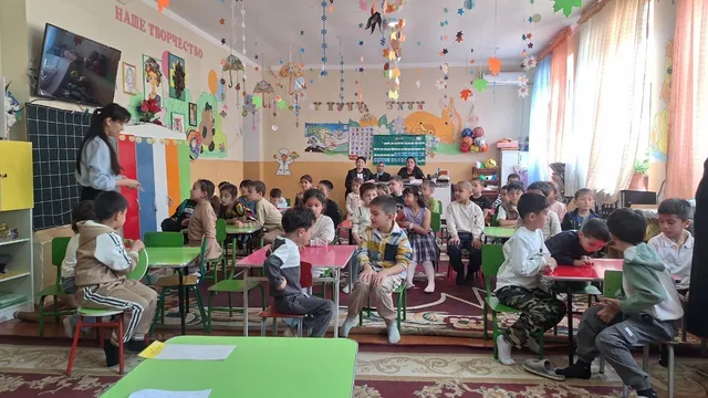 “Yer sayyorasi” mavzusida ochiq mashg‘ulot tashkil etildi