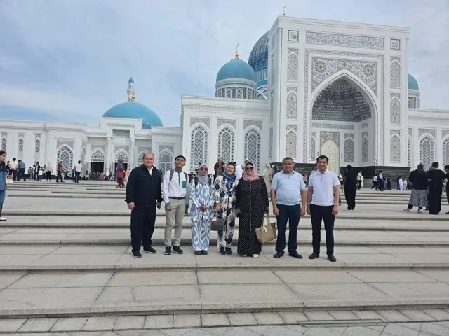 Tailandlik hamkorlar uchun Samarqandning tarixiy qadamjolariga madaniy ziyorat tashkil etildi
