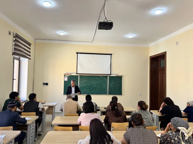 Kafedralar faoliyati tahlil qilindi