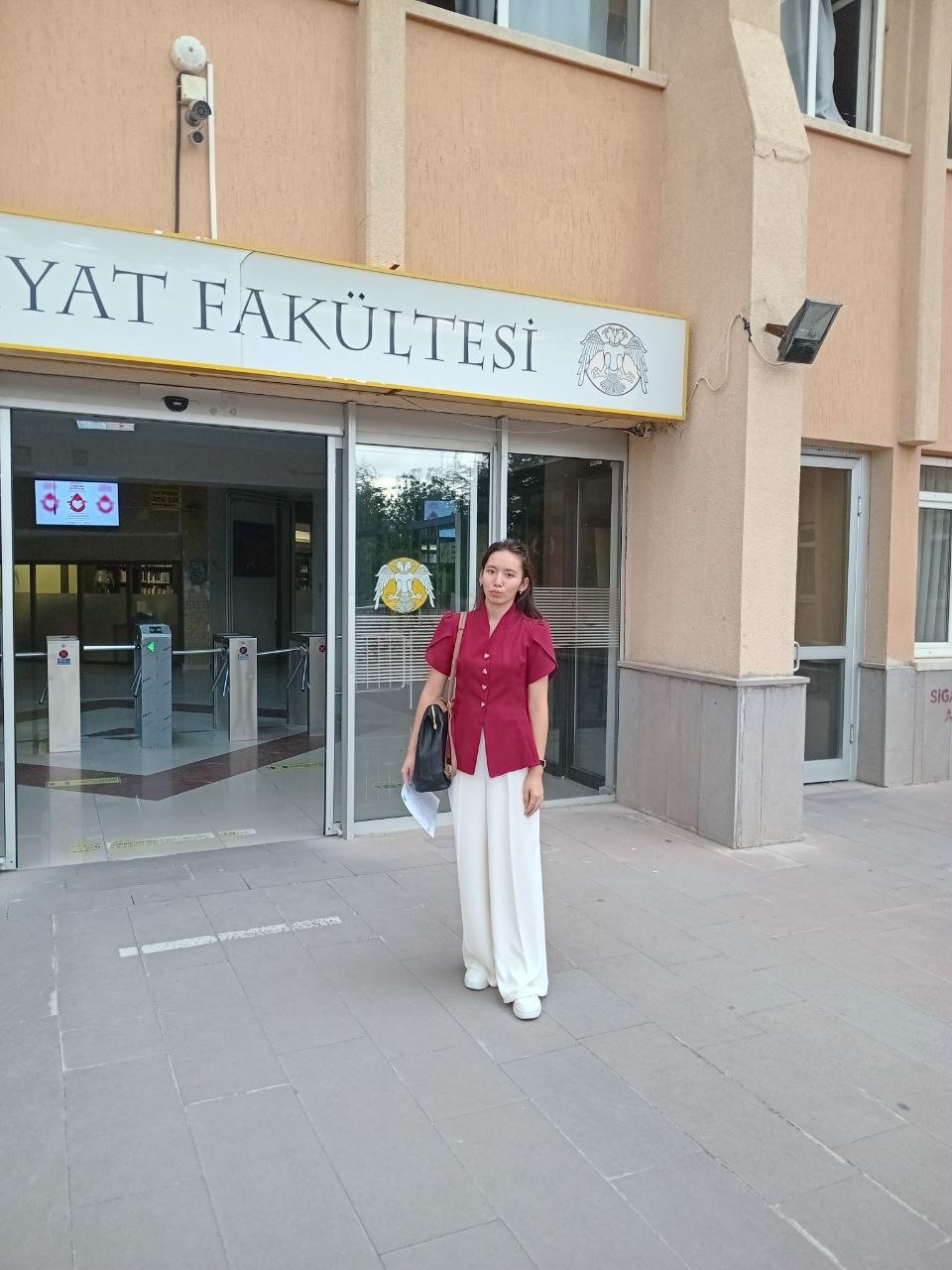 Talabamiz Turkiyada tahsil olmoqda